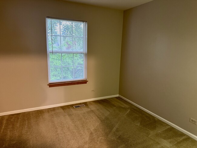 Building Photo - 13361 W Heiden Cir