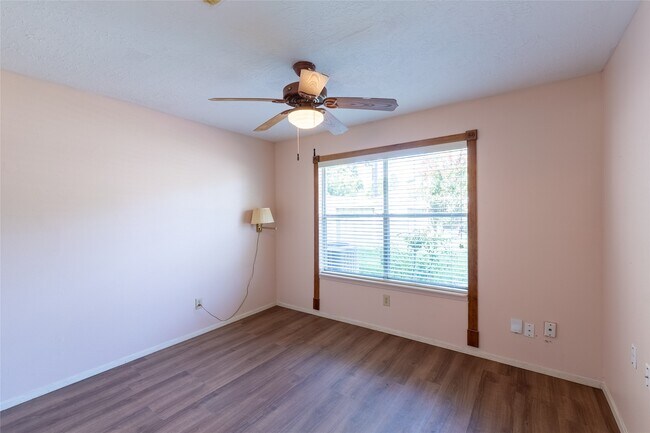Building Photo - 21507 Fir Creek Ln