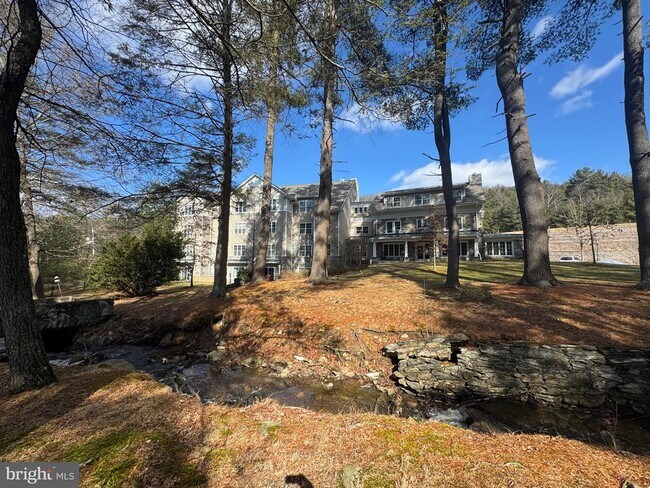 Building Photo - 6375 Chambersburg Rd