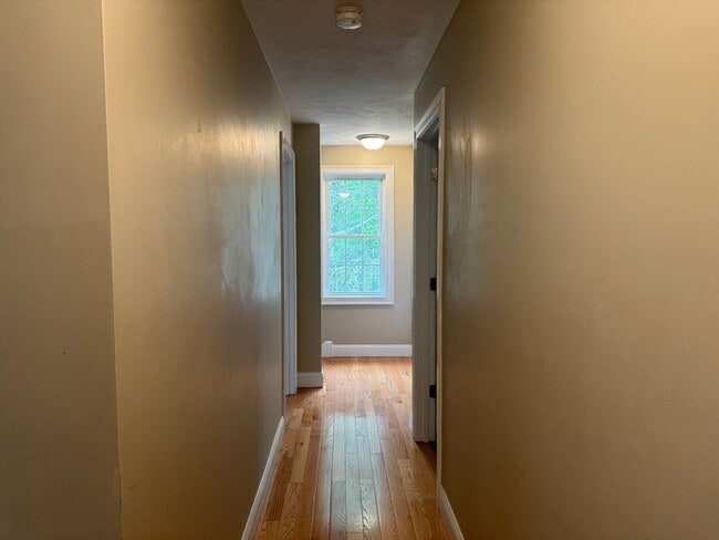 Building Photo - 59 Wenham Rd
