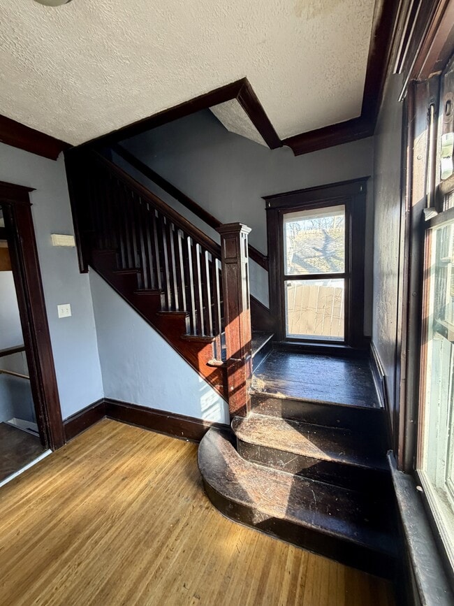 Building Photo - 98 Pierpont St