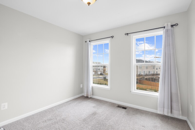 Building Photo - 133 Biscane Ct