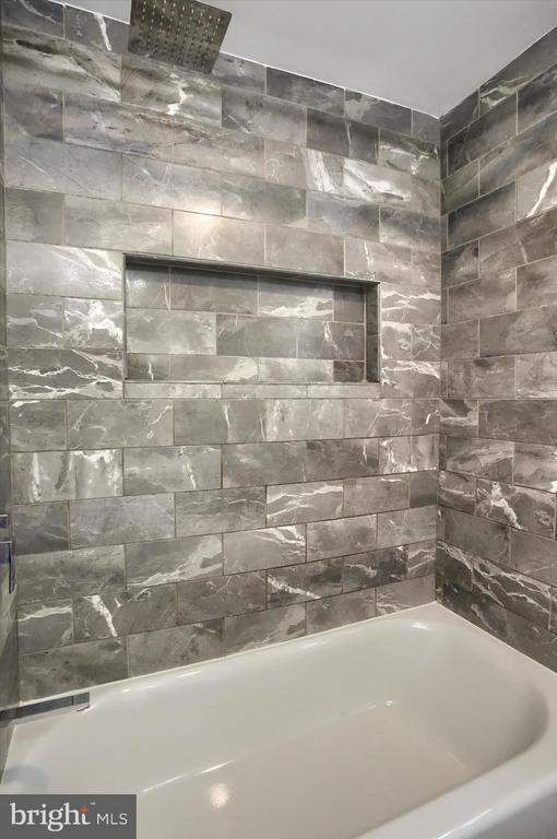 Building Photo - 2400 Linglestown Rd