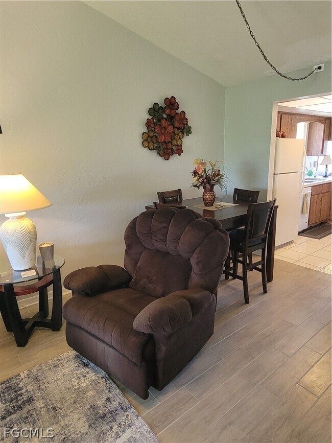 Building Photo - 15770 Windward Way Cir