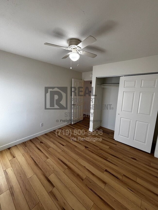 Building Photo - 607 W 15th St