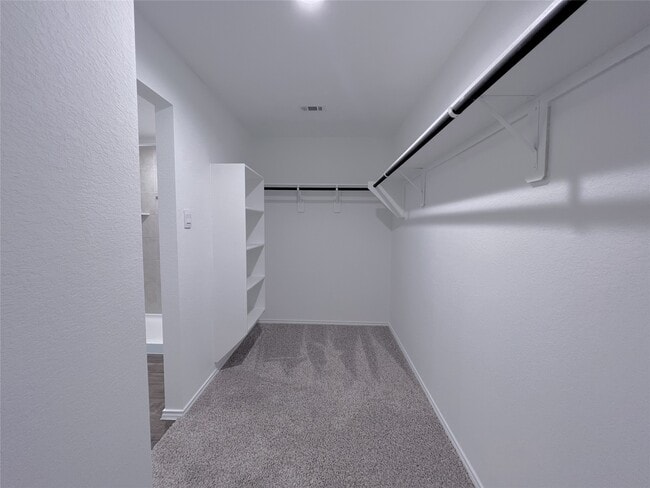 Building Photo - 21197 Alder Oaks Dr