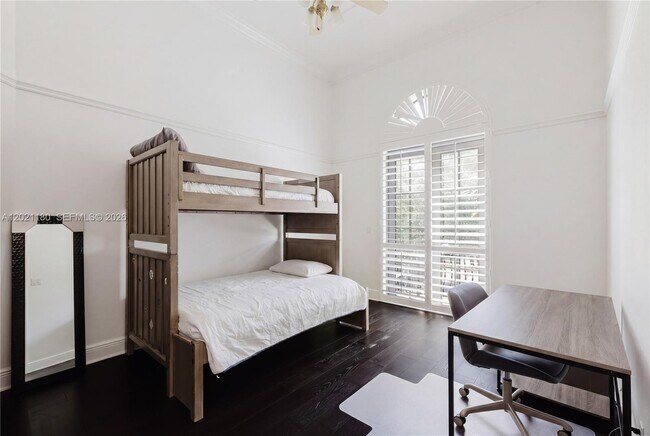 Building Photo - 7290 Lemon Grass Dr