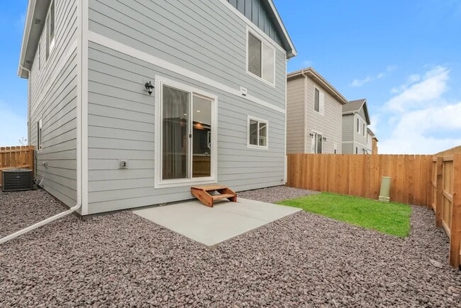 Building Photo - 15231 Arriba Dr