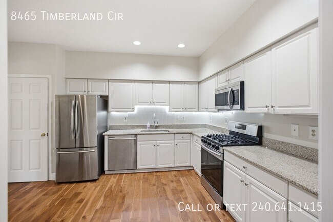 Building Photo - 8465 Timberland Cir