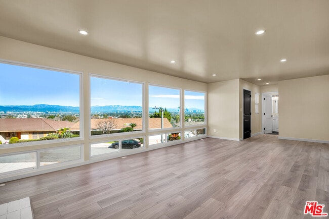 Building Photo - 5324 Weatherford Dr