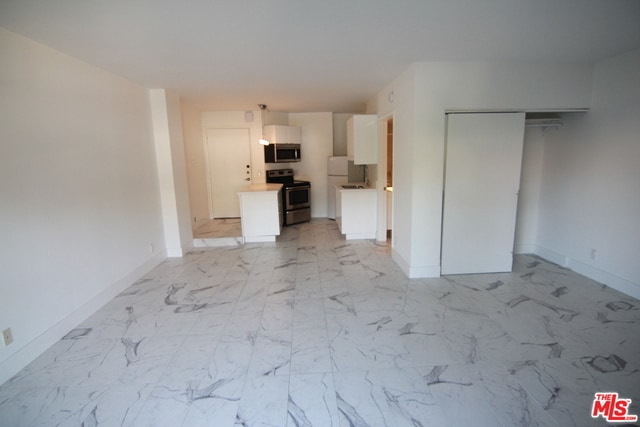 Building Photo - 3949 Los Feliz Blvd