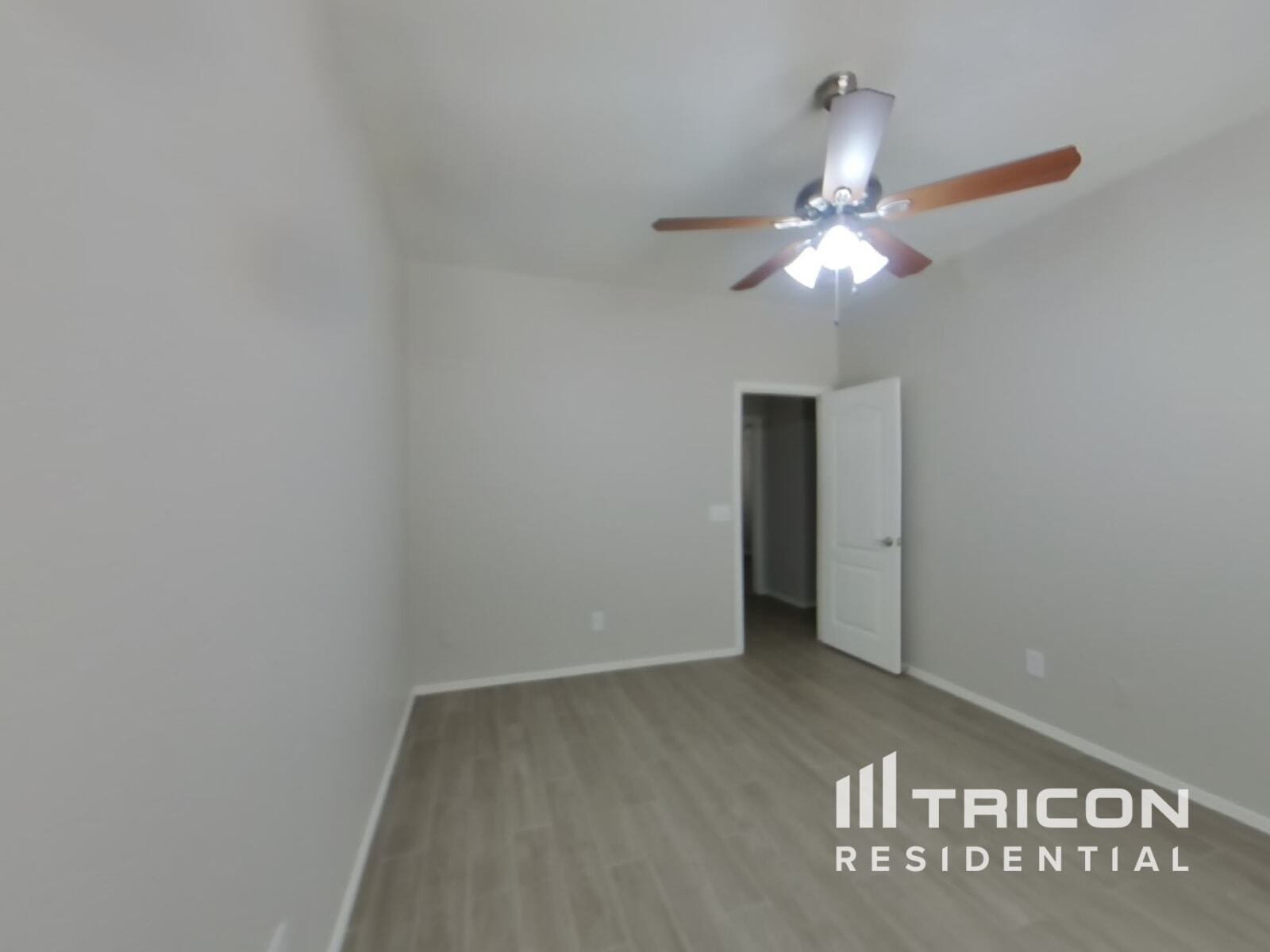 Building Photo - 792 E Horizon Heights Dr