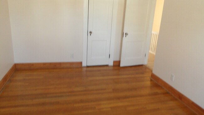 Bedroom 2 - 67110 Clyde St