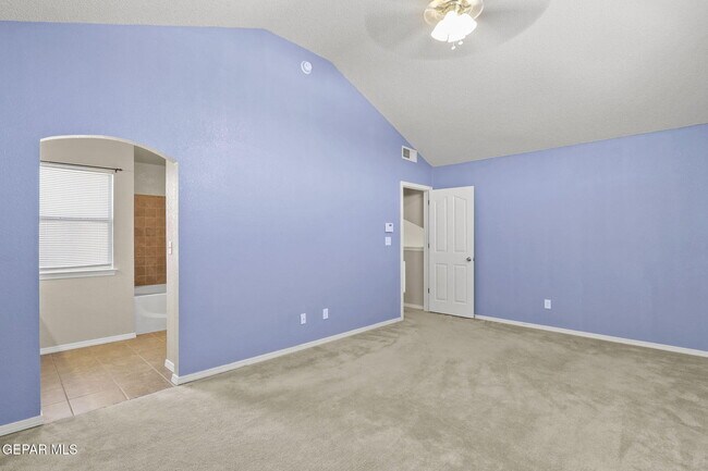 Building Photo - 2933 Pebble Rock Pl