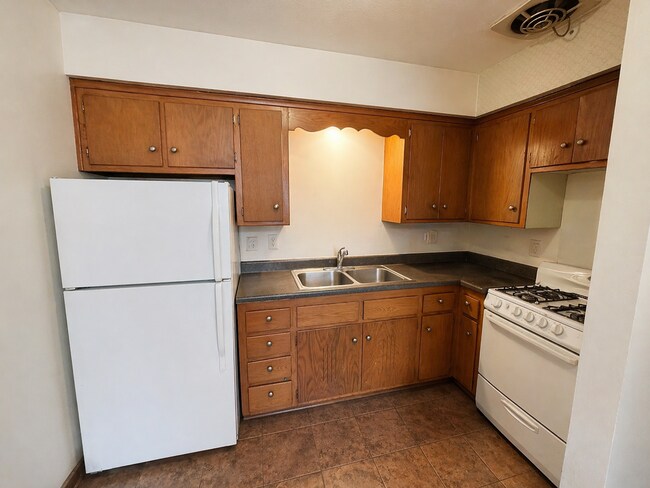 Building Photo - 3600 Pennsylvania Ave S