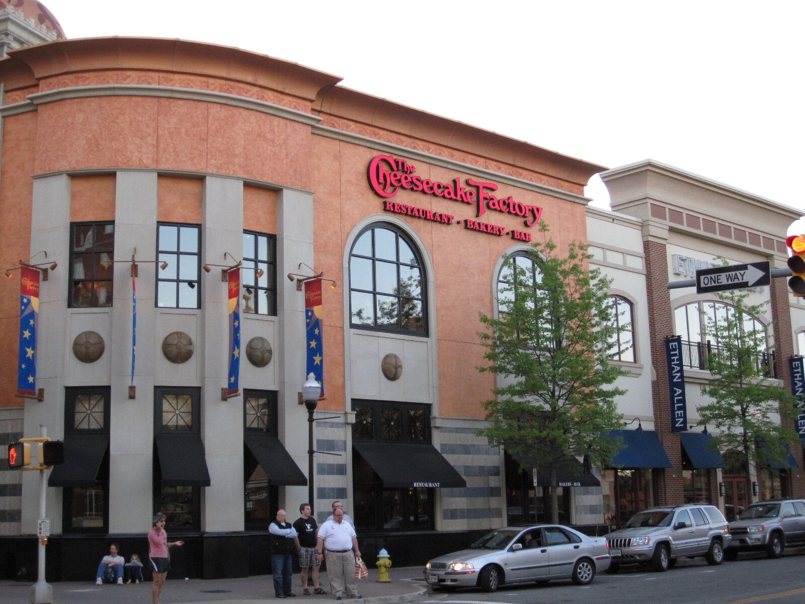 Nearby Restaurants - 2001 15th St North