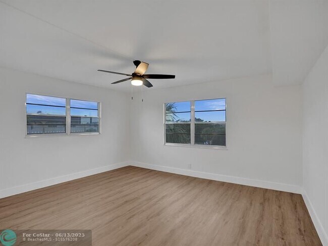 Building Photo - 3305 Aruba Way