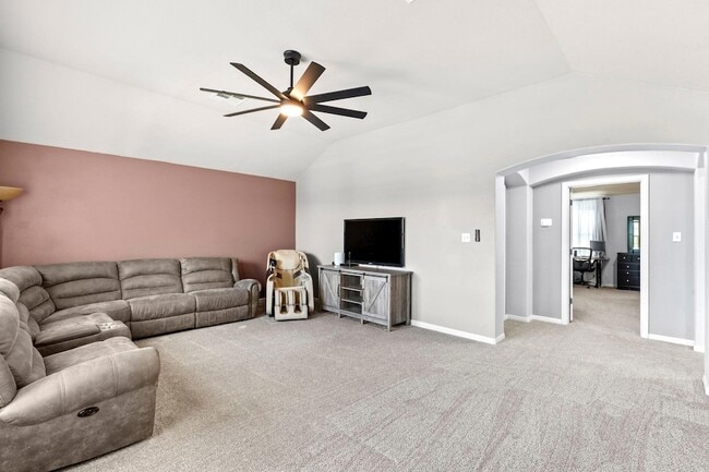 Building Photo - 227 Sandstone Trail