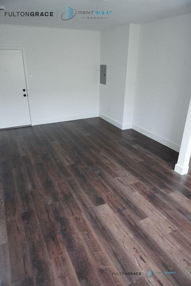 Building Photo - 0 bedroom in Chicago IL 60660