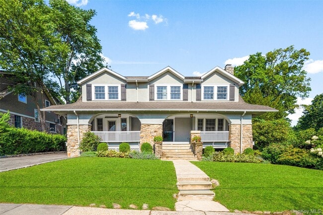 Primary Photo - 6 Summit Ave