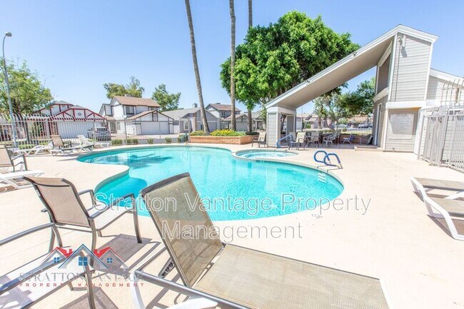 Building Photo - 1915 S 39th St