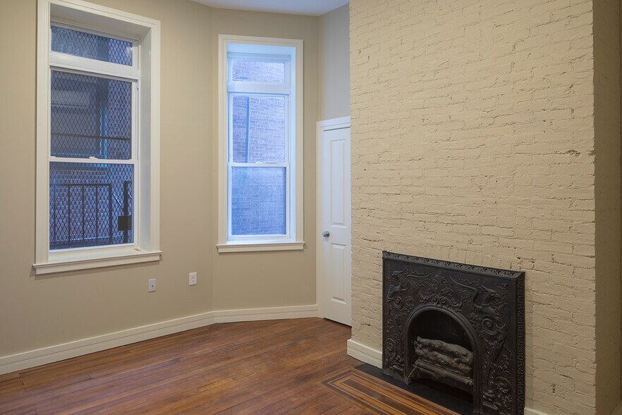 Building Photo - 1323 Eutaw Pl