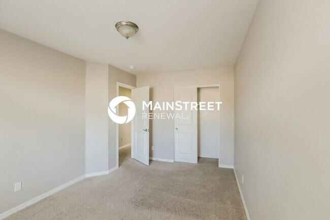 Building Photo - 3 Bedroom Pet-Friendly Home in Phoenix, AZ...