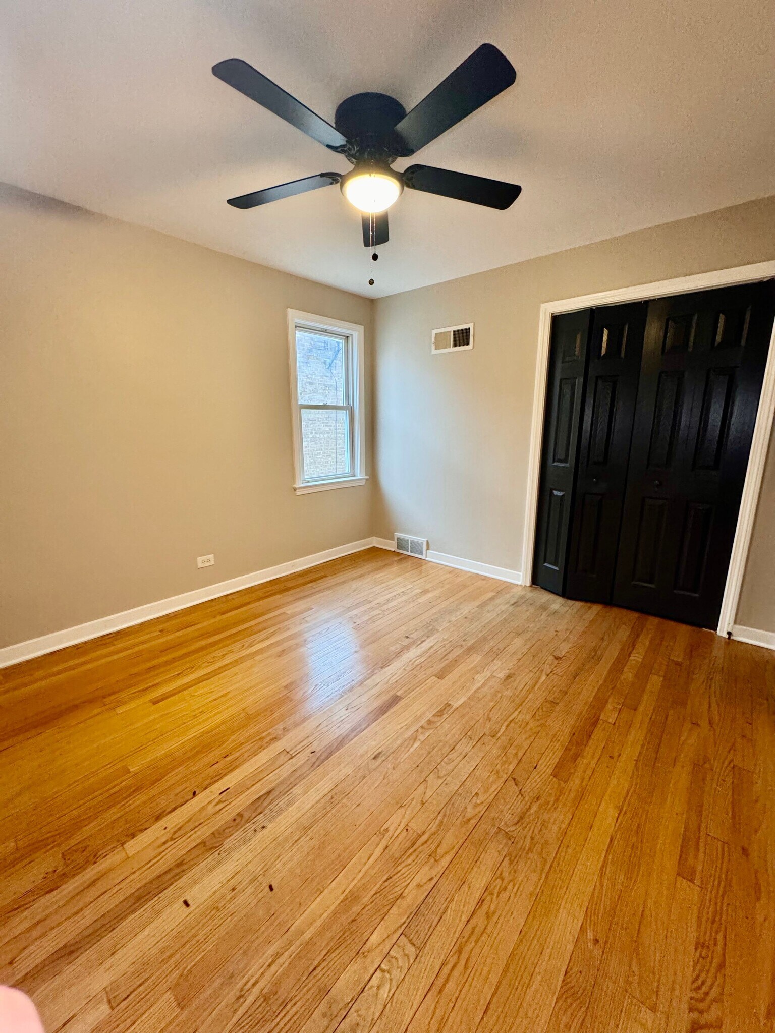 Building Photo - 9126 keating ave