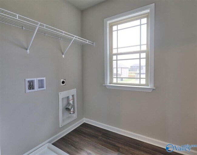 Building Photo - 106 Hulsey Ln