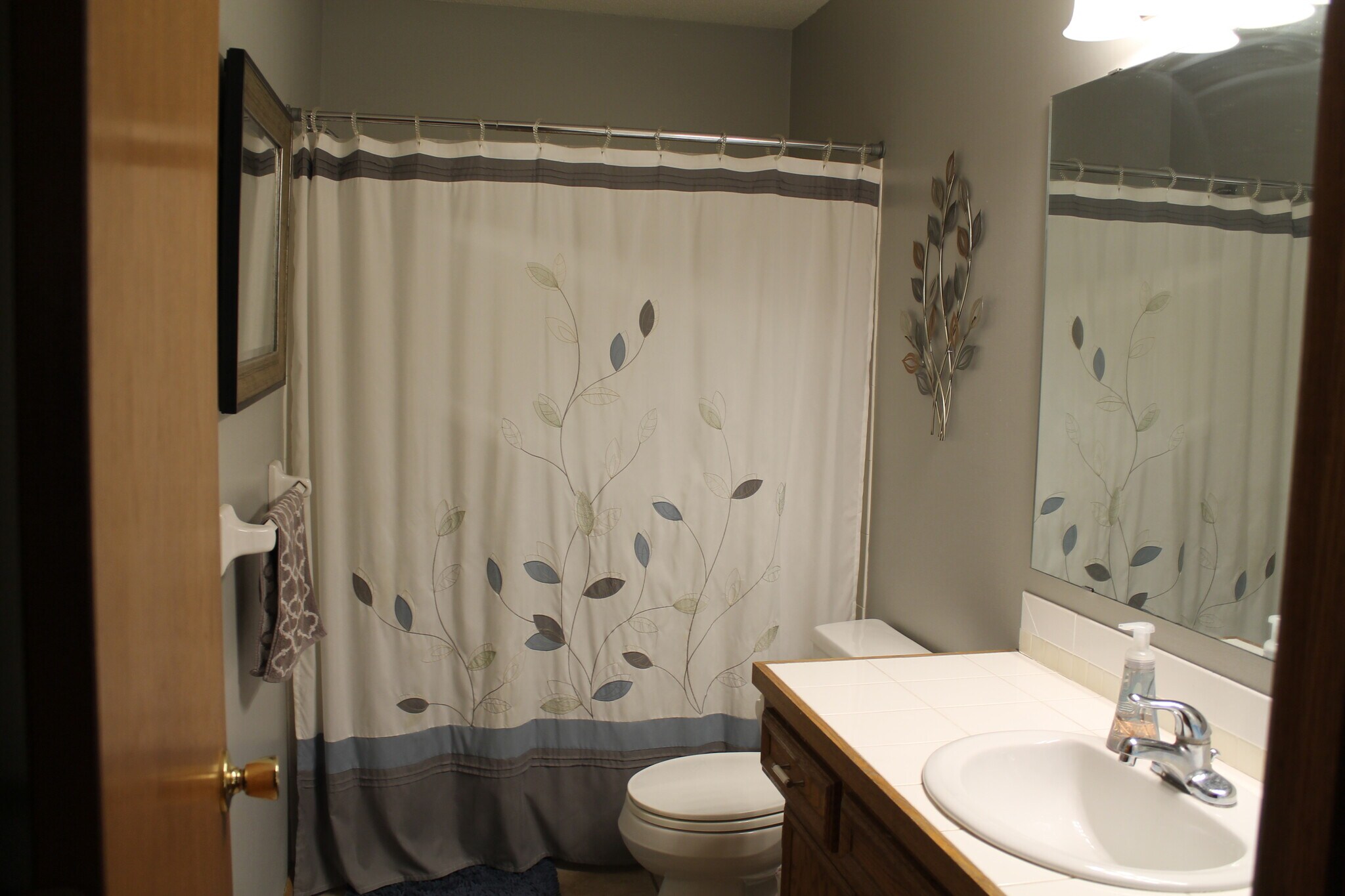 Building Photo - 1291 Lake Susan Hills Dr