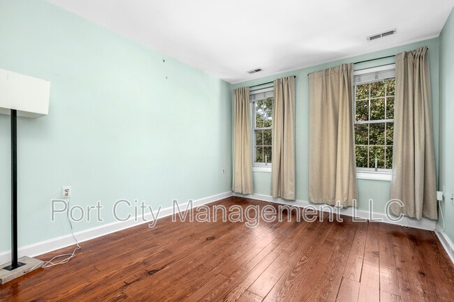 Building Photo - 1505 Byrd St