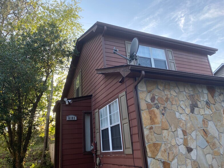 Primary Photo - 6133 Princeton Ave