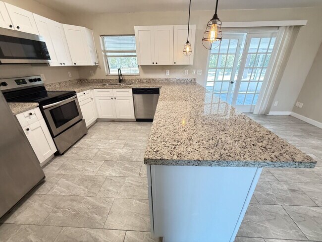 Building Photo - COUNTRY LIVING ON 5 ACRES WITH 3 BED, 3 BATH, BARN AND MODERN UPGRADES