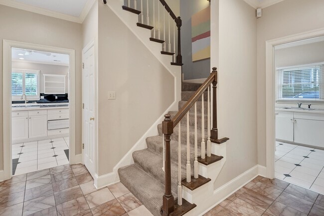 Building Photo - 415 S Yates Rd