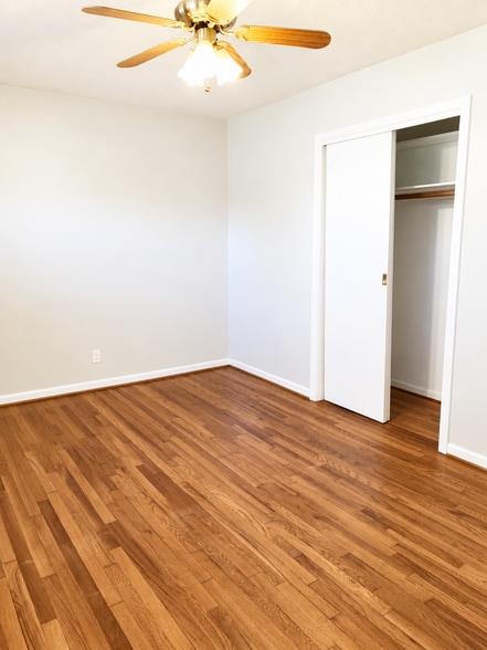 Building Photo - 2525 Netherwood Dr