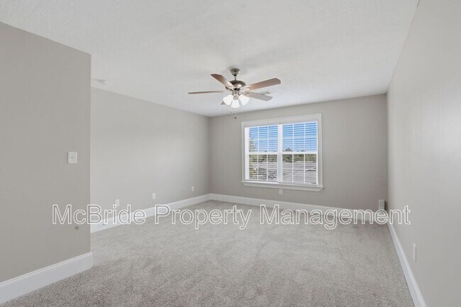 Building Photo - 438 Bowen Falls