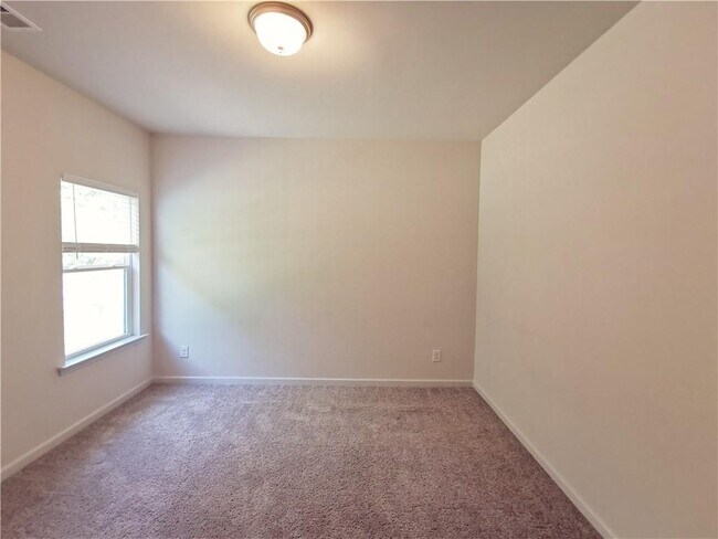 Building Photo - 116 Marion Dr