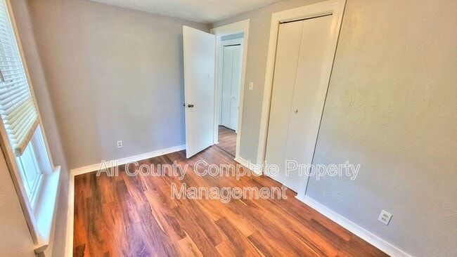 Building Photo - 3553 Owen Ave