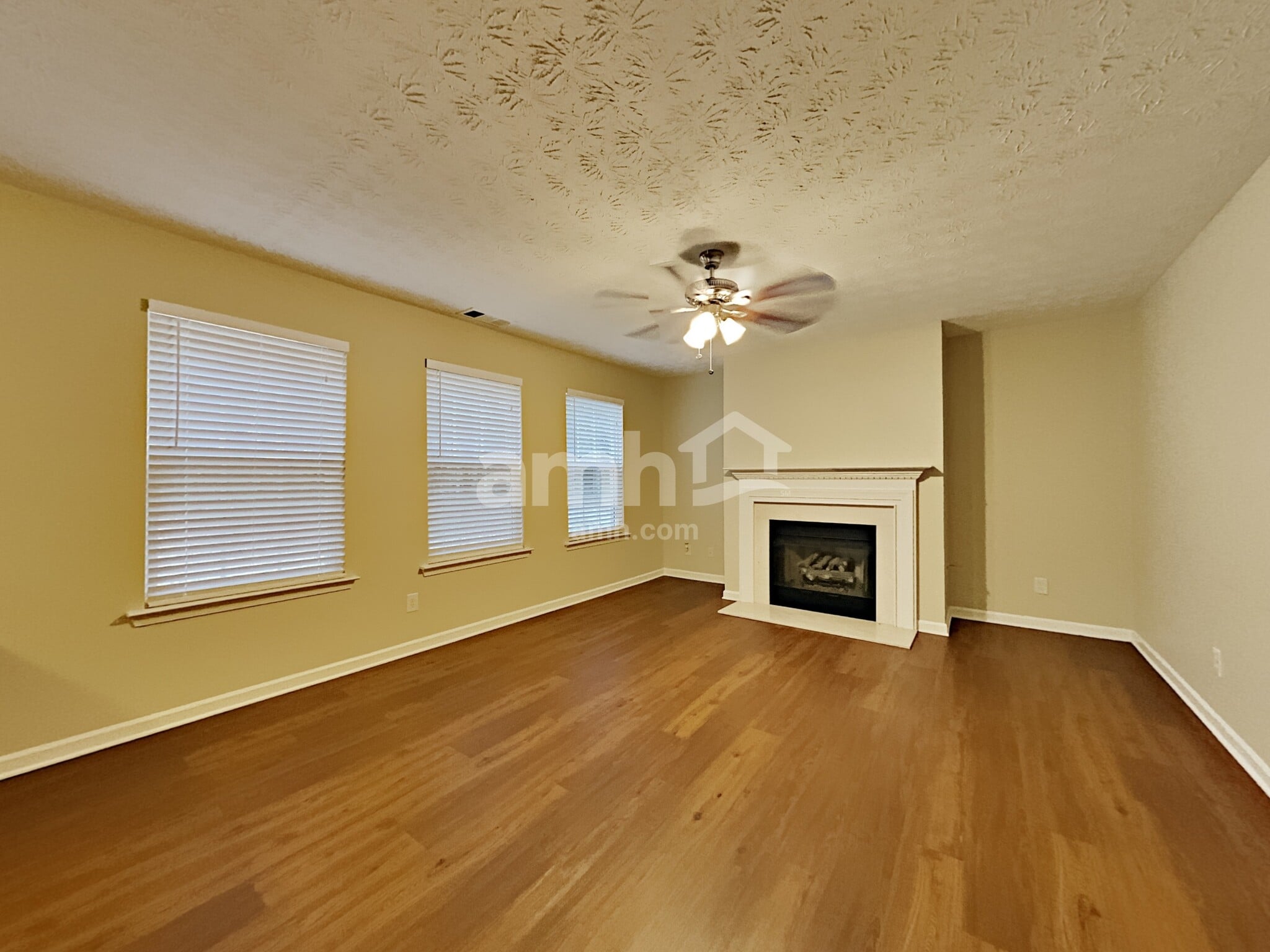 Building Photo - 6252 Whitetail Ct NW
