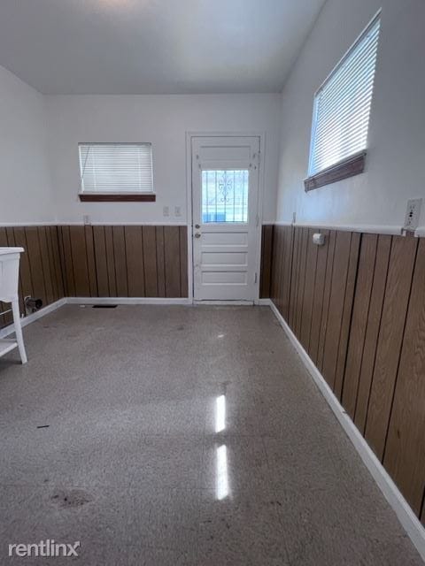 Building Photo - 2 br, 1 bath House - 24308 Schroeder Ave