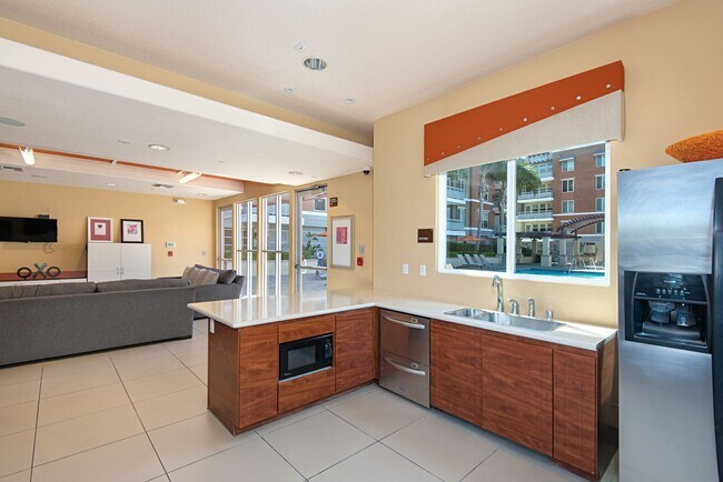 Building Photo - View Condo in Luxury Gated Community