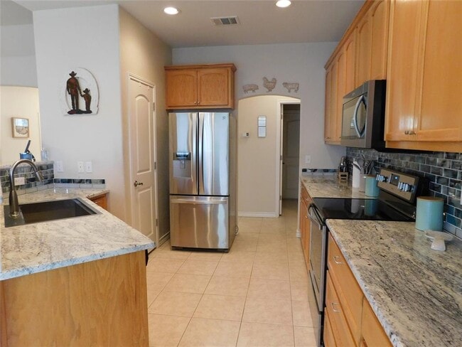 Building Photo - 424 Shayla Ln