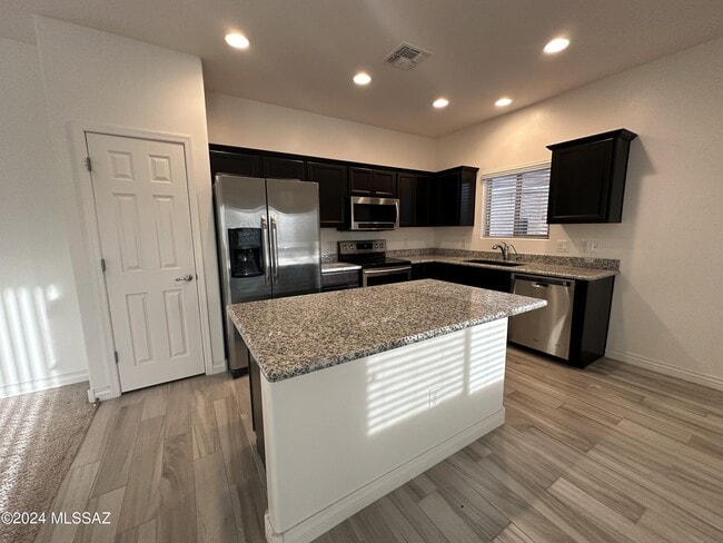 Building Photo - 6257 W Yew Pine Way