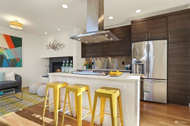 Building Photo - Magnolia Stunner with VIEWS galore from ro...