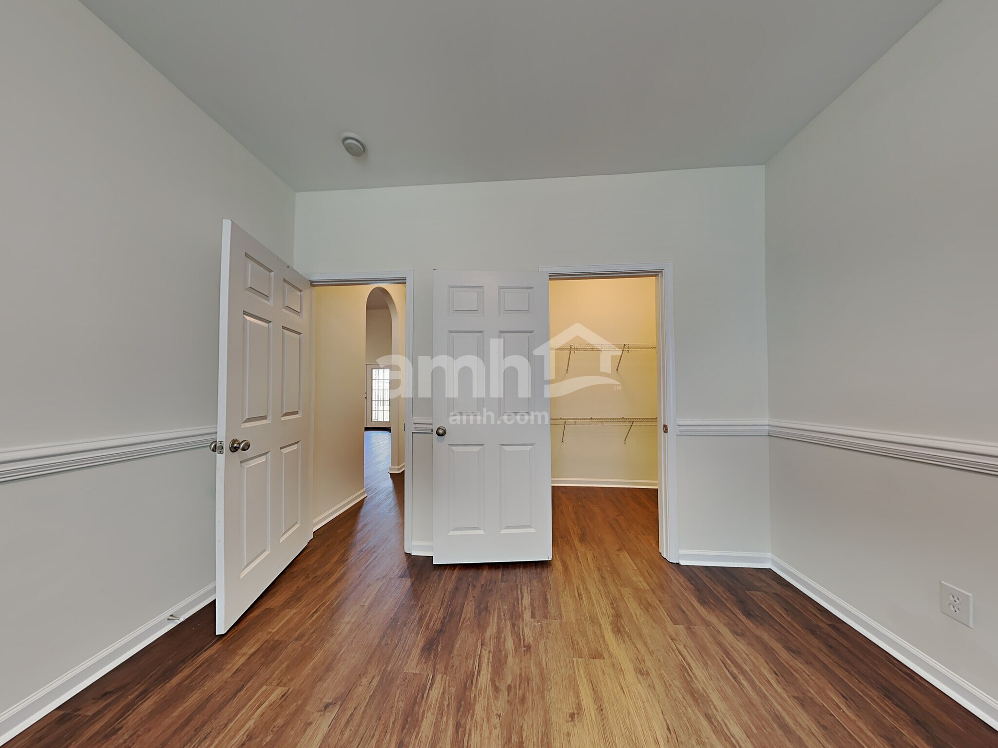 Building Photo - 161 Willow Point Cir