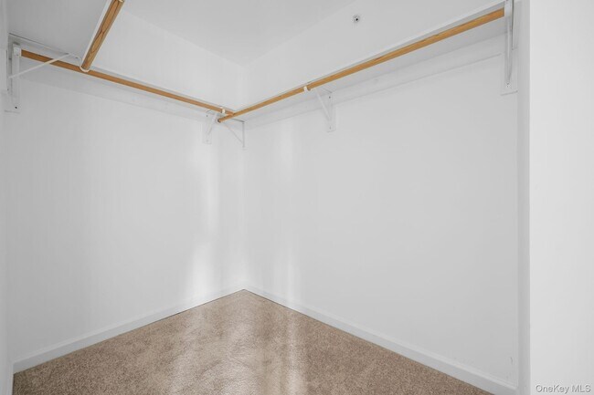 Building Photo - 45 High Point Cir