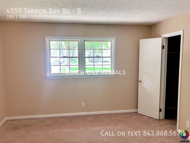 Building Photo - Forestbrook - 1 bed/1 bath Duplex-Applicat...