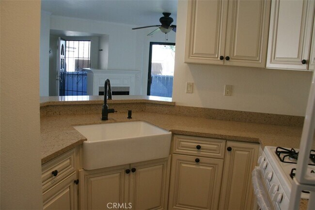 Building Photo - 7326 Quill Dr
