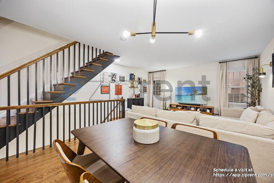 Building Photo - 1183 N Vernon St