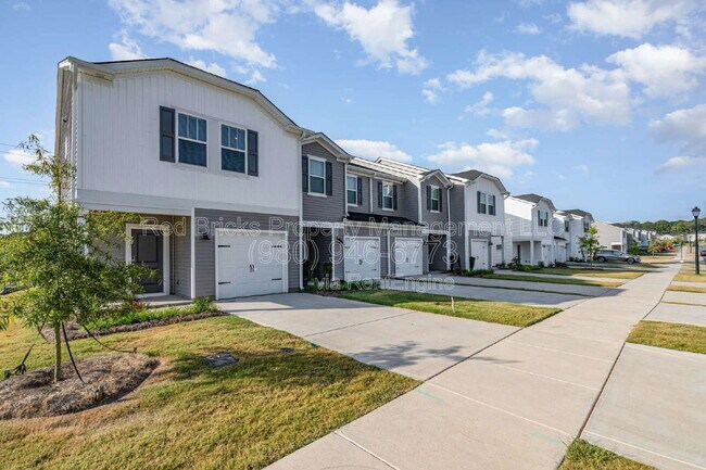 Building Photo - 3483 Backwater St